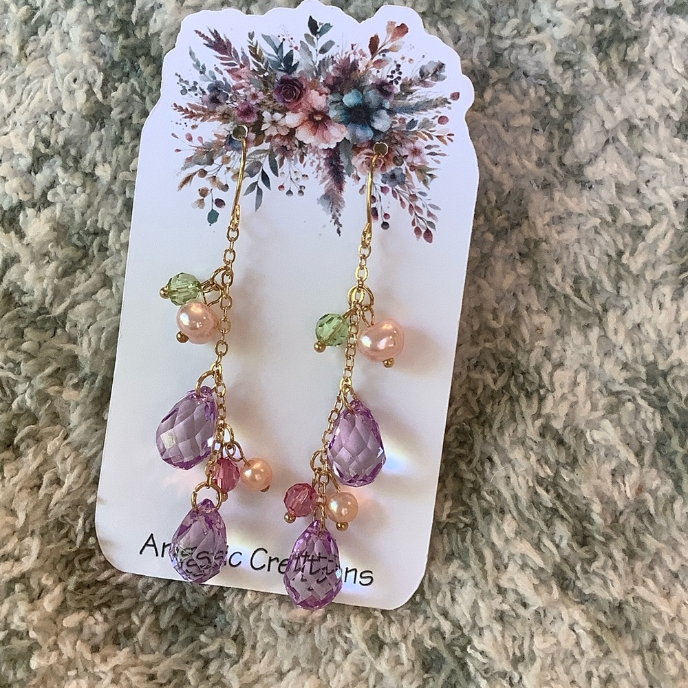 Lavender Crystal Teardrop & Freshwater pearl Dangle Pierced Earrings NWT